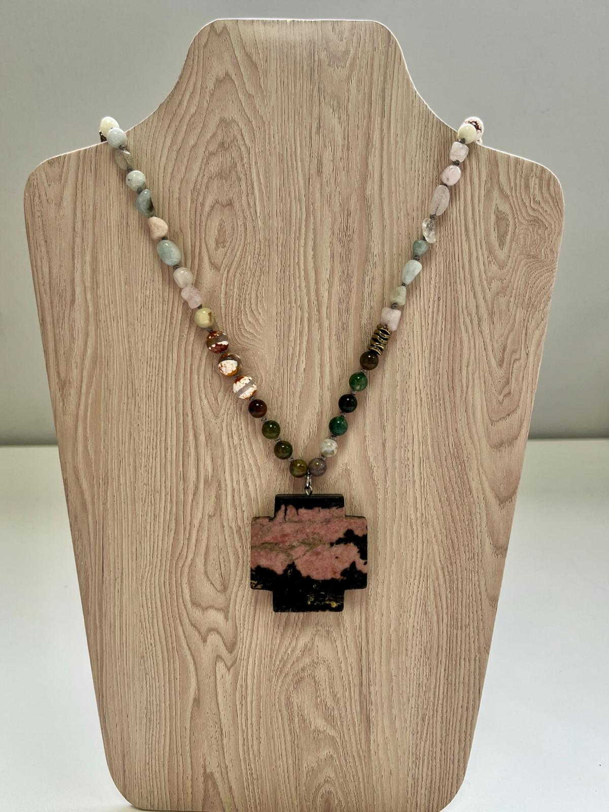 Collar Largo de Piedras de Colores con dije de Piedra Grande en Plateado - Acero Inoxidable