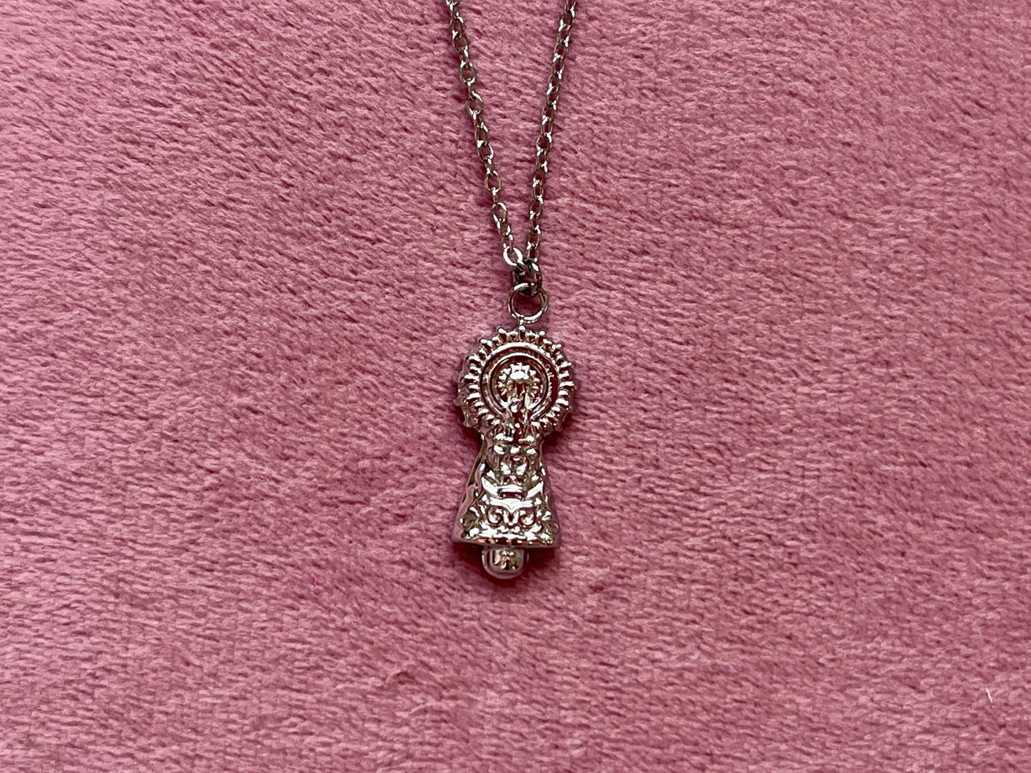 Silueta Virgen del Pilar – Acero Dorado o Plateado