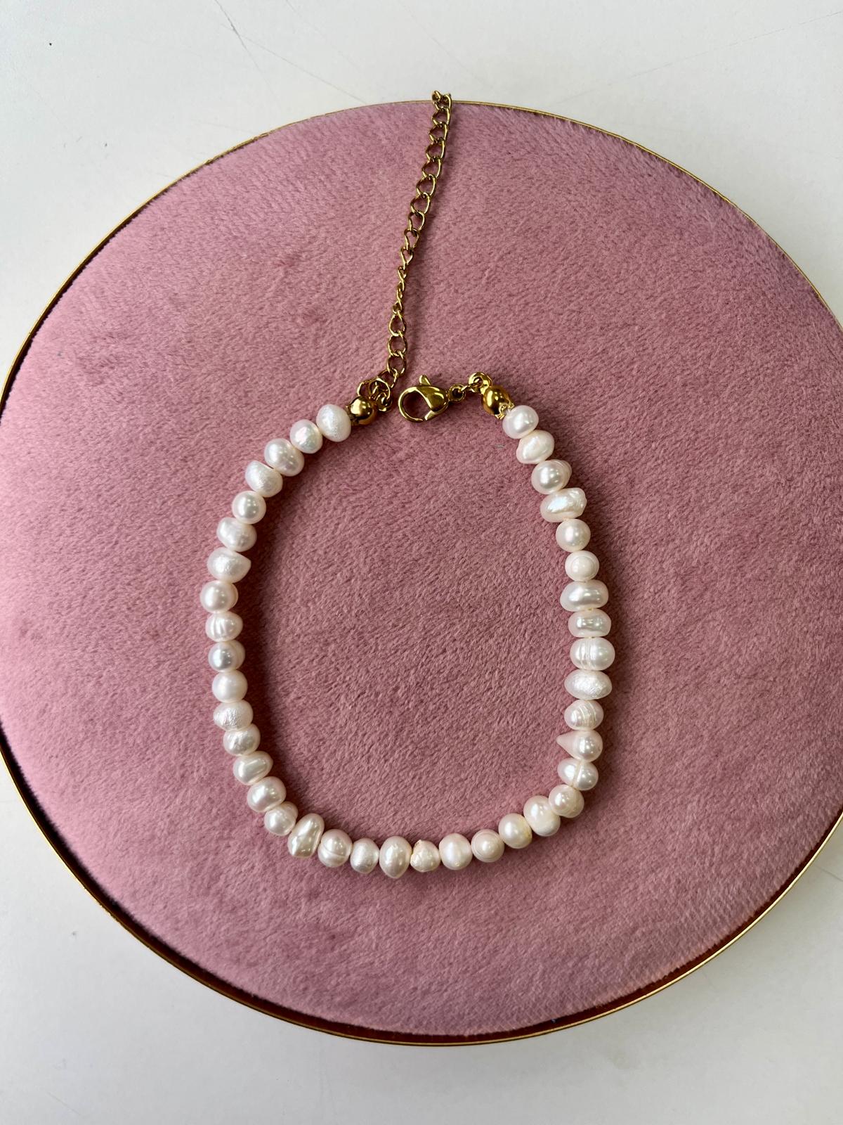 Pulsera Perla Natural Elegante con Diseño Versátil para Uso Diario o Especial Accesorio Simple y Único