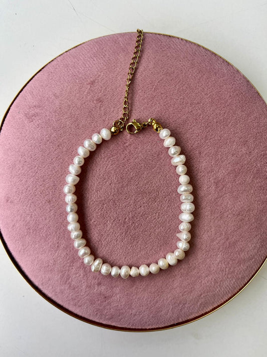 Pulsera Perla Natural Elegante con Diseño Versátil para Uso Diario o Especial Accesorio Simple y Único