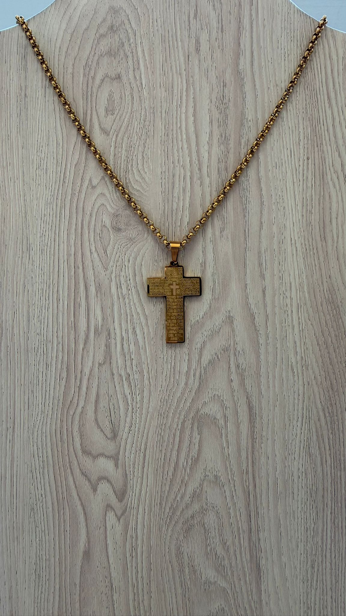Collar Cruz Padre Nuestro de Acero Inoxidable – Fe y Estilo en una Pieza