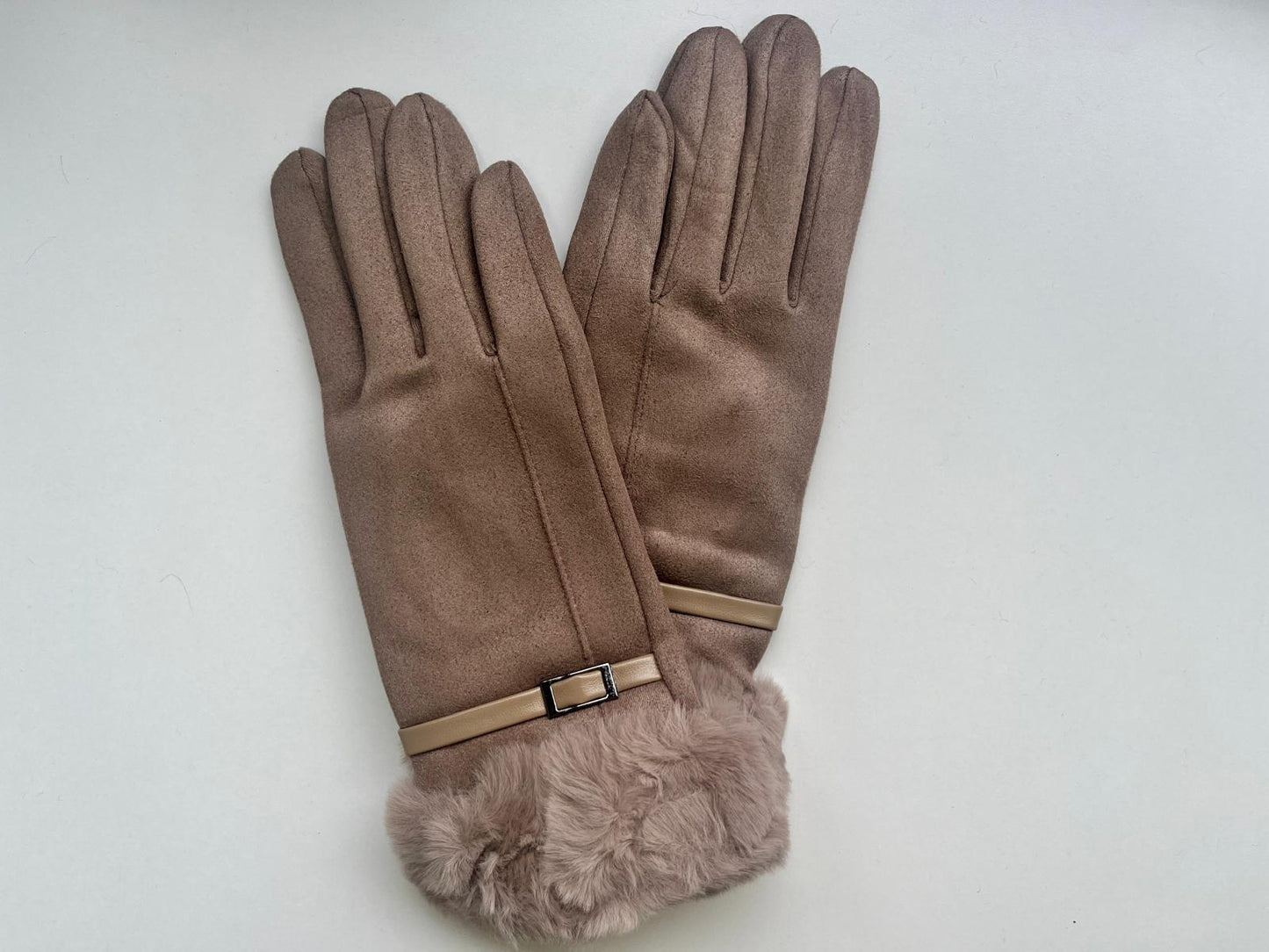 Guantes de Mujer en Piel Vuelta con Pelo Suave, Flor Táctil y Diseño Elegante de Invierno