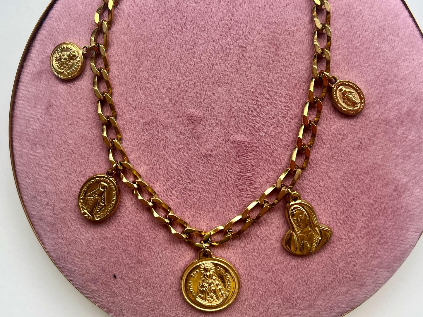 Collar Medallas Virgen del Rocío y Milagrosa de Acero y Dorado y Cadena de Acero Inoxidable