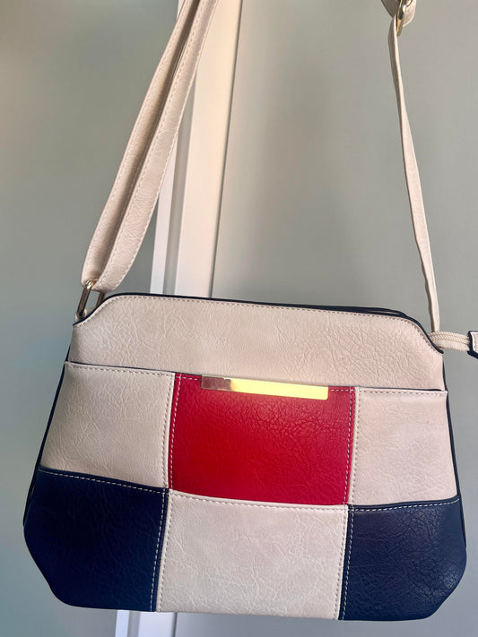 Bolso Paris de Polipiel Premium con Diseño Elegante y Acabados Sofisticados