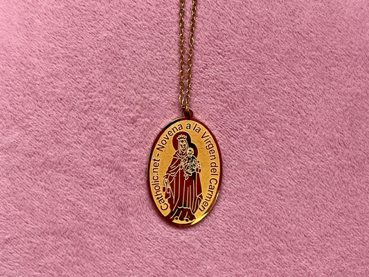 Medalla Ovalada Virgen del Carmen – “Novena a la Virgen del Carmen” (Acero Dorado)